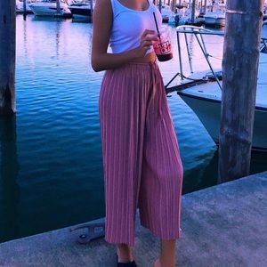 Missguided Pleated Pants US Size 2 Blush